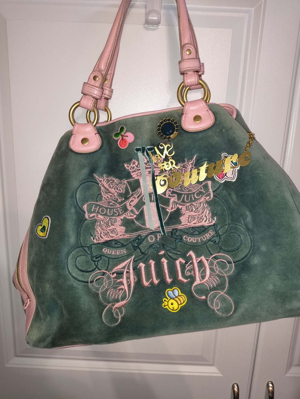 Juicy Couture Green Velvet Tote with Pink Leather Handles and Embroidered Crest - Picture 12 of 12